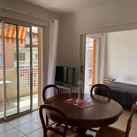 Studio A Sanary-Sur-Mer Avec Balcon A 200M Du Port Zewnętrze zdjęcie
